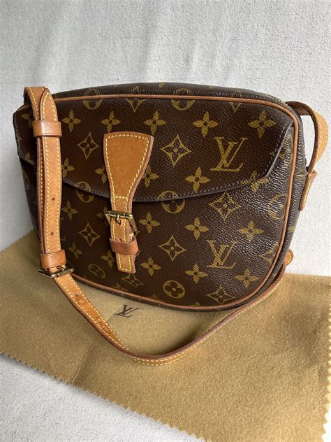 Authentic Louis Vuitton MM Set Very Good Condition 